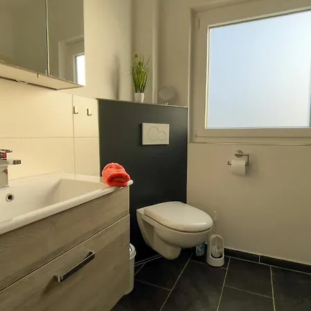 Semesterbostad Ferienhaus James *