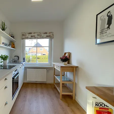 Semesterbostad Ferienhaus James *